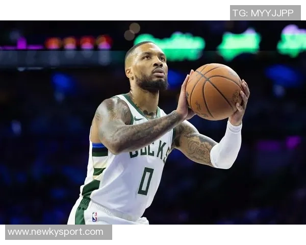 爱德华兹巧妙借掩护接球三分投篮成功实现反超局面 爱德华兹巧妙借掩护接球三分投篮成功实现反超局面