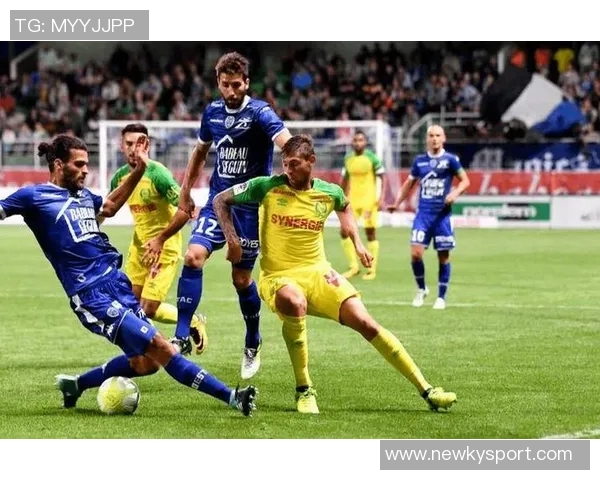 曼城与摩纳哥争夺法乙特鲁瓦18岁前锋德托贝特的转会机会