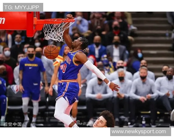 萨城对决库里拉文三分雨下19分4板2助1断展现全能表现