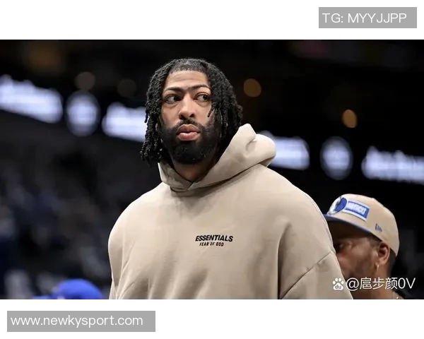 格莱姆斯谈防守哈登争议称判罚应由裁判决定而非自己判断