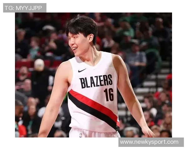 拓媒期待杨瀚森在5连客中每场稳定出战15分钟助力个人成长与球队表现